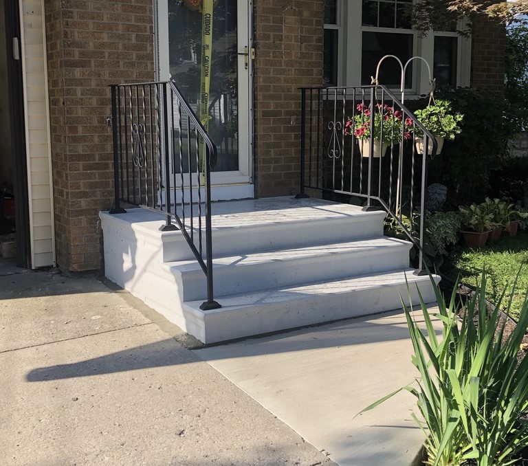 photo-gallery-precast-concrete-steps-and-iron-vinyl-railing