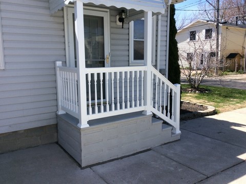 Pre-cast Steps and Vinyl Railings